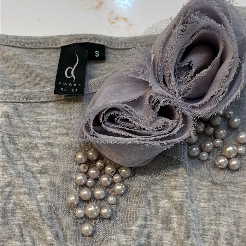 Awake by OS Gray Floral Embellished Women's top small